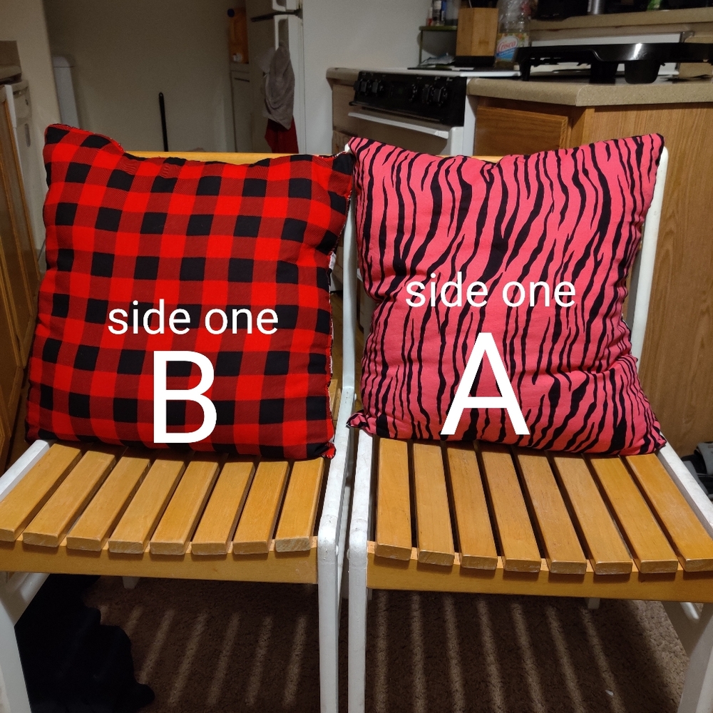 Pillows - Picture 5 of 7